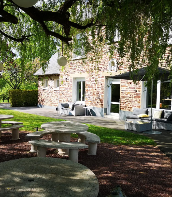 La Table Delya Restaurant A Bruz Pres De Rennes Proximite
